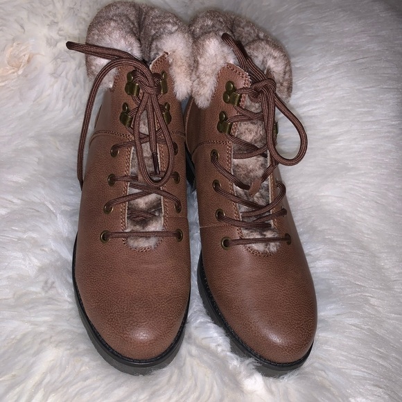SOUL Naturalizer
Quentin Faux Fur Boot - Picture 9 of 10
